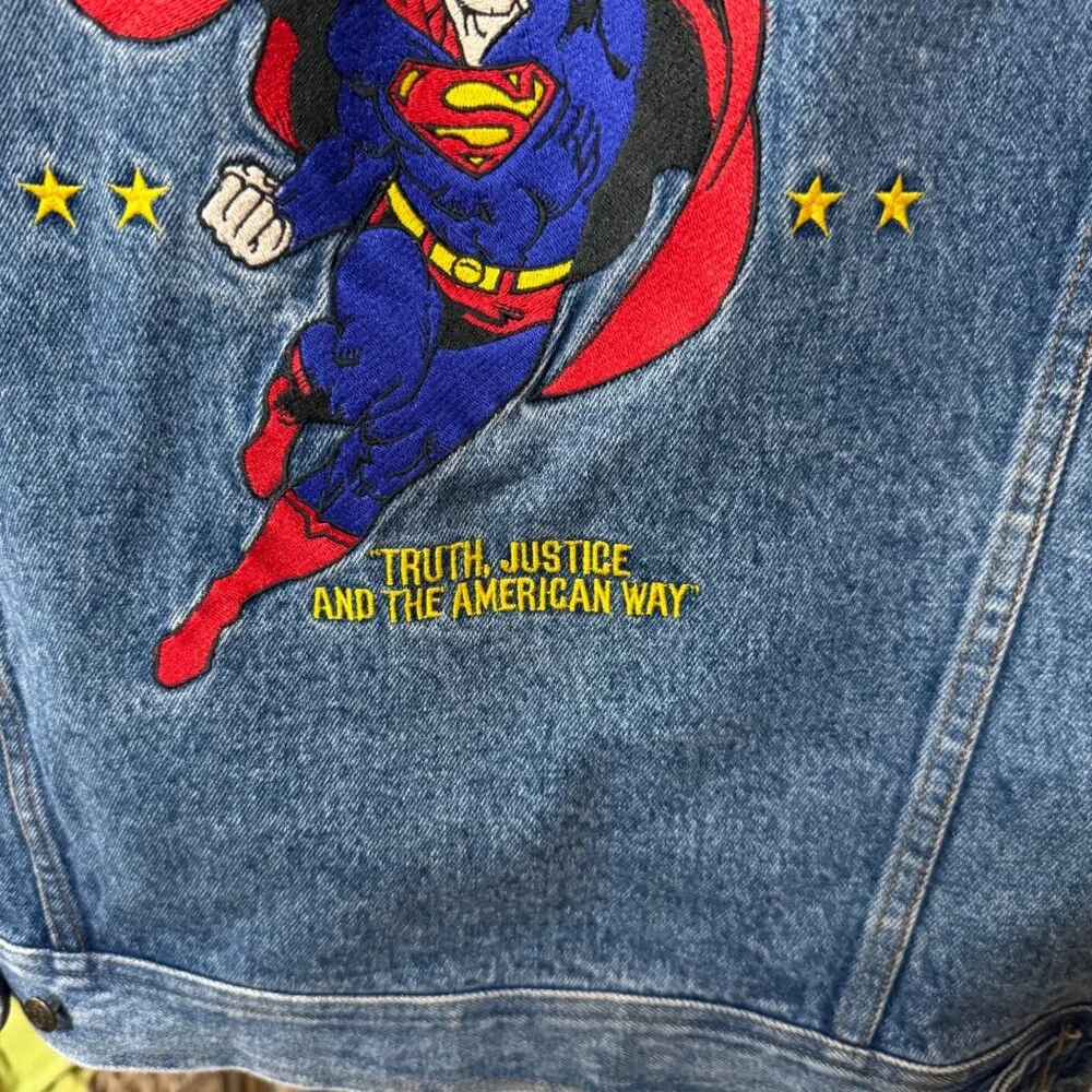 Vintage DC Superman Denim Vest Medium Mens Embroidered Man Of Steel Design - Picture 6 of 7
